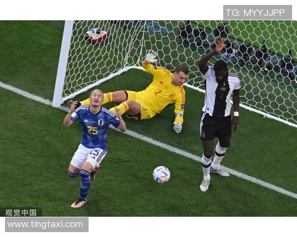 世界杯预选赛德国吕迪格头球攻门偏出